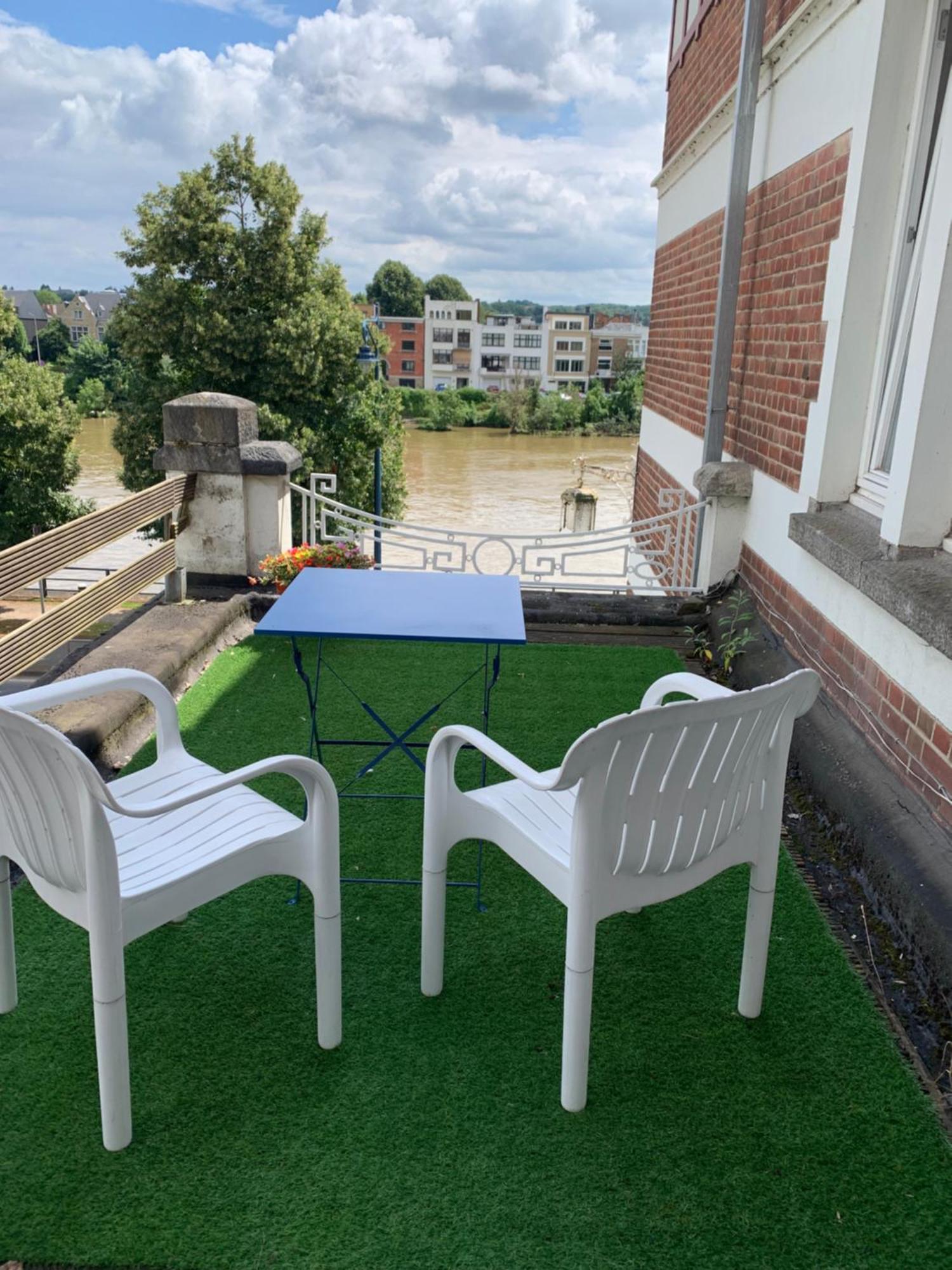 Studio Vue Sur Meuse Namur Exterior photo
